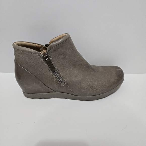 Dansko Miki Bootie wedge taupe burnished zipper leather - Picture 8 of 10